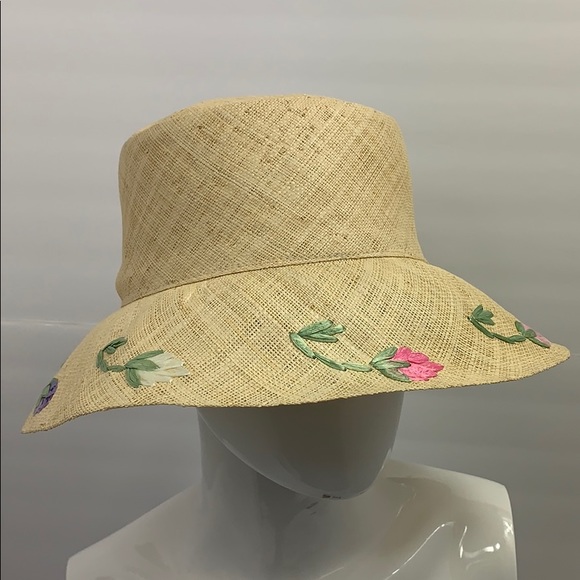 Handmade straw bucket Hat - Picture 5 of 13